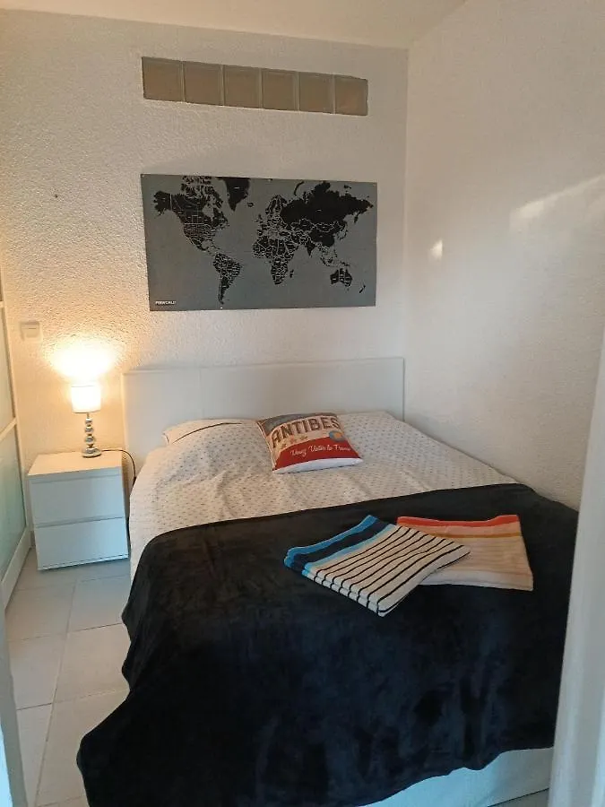 Le Corinthe Studio Apartment Antibes 0*,